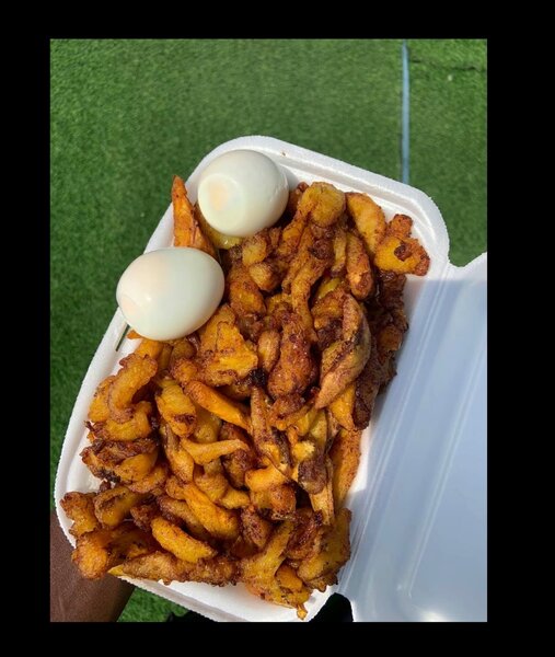 Snack épicé avec œufs