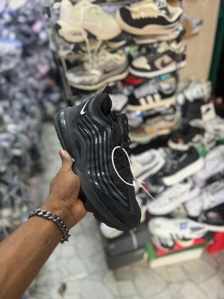 Baskets noires élégantes Nike