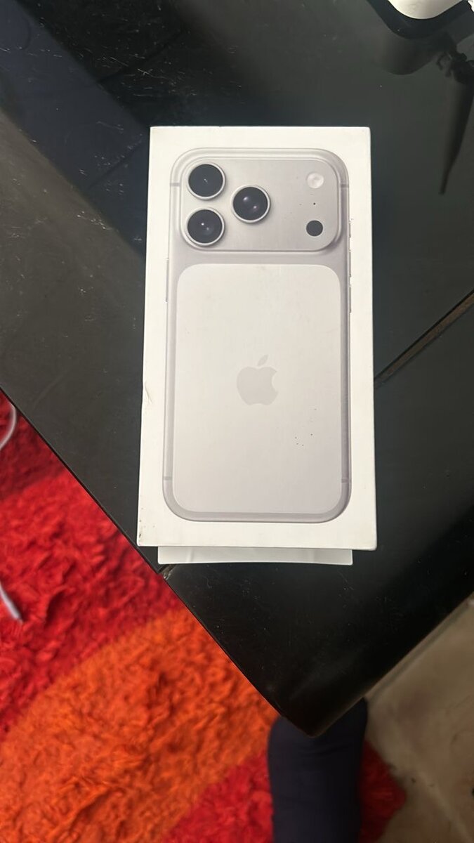 iPhone 17 pro 256 giga argenté