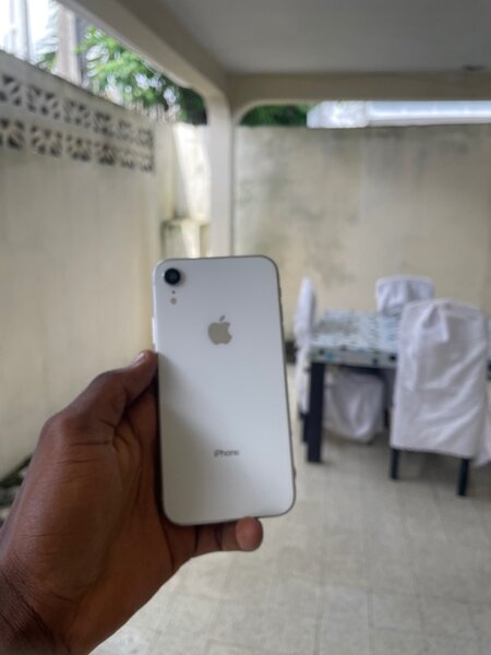 iPhone XR