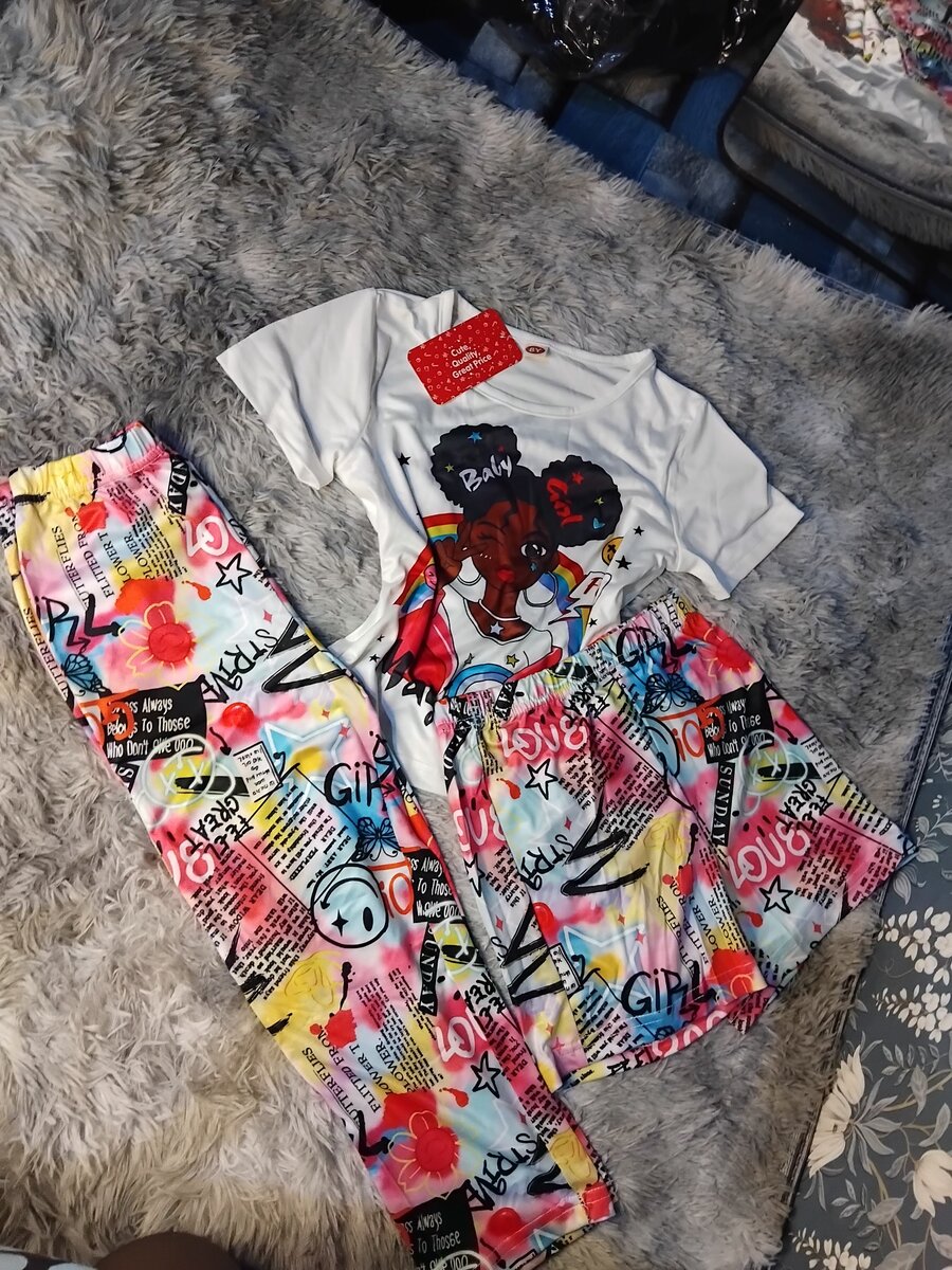 Girls top+trousers +shorts