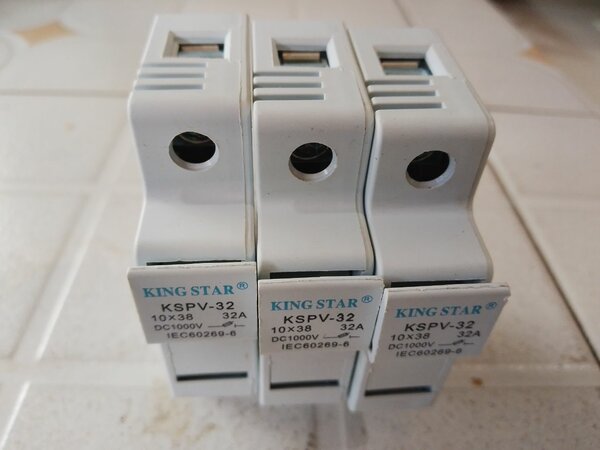 Fuse holders 1to1