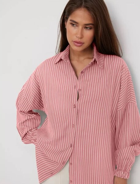 Женская рубашка оверсайз Размеры S;M