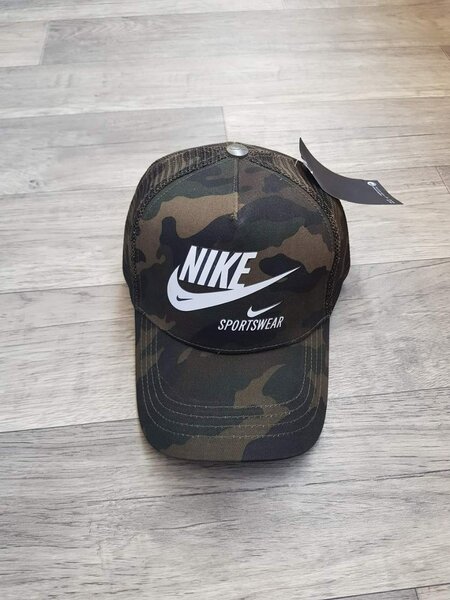 Casquettes Snapback Nike & Gucci