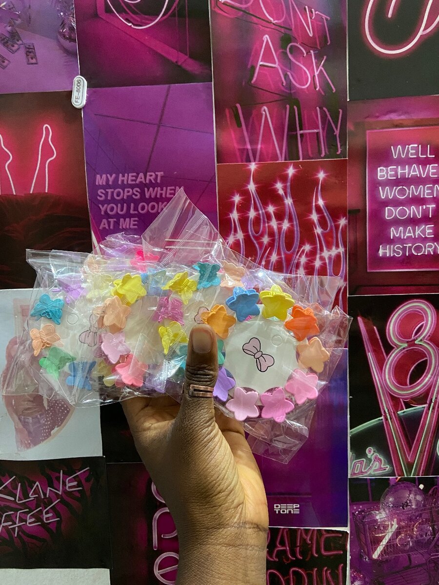 Pinces à cheveux colorées papillon