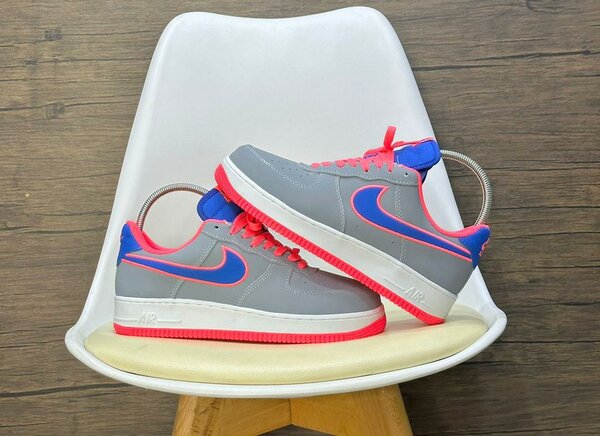 AIRFORCE 1 Ash and blue swoosh