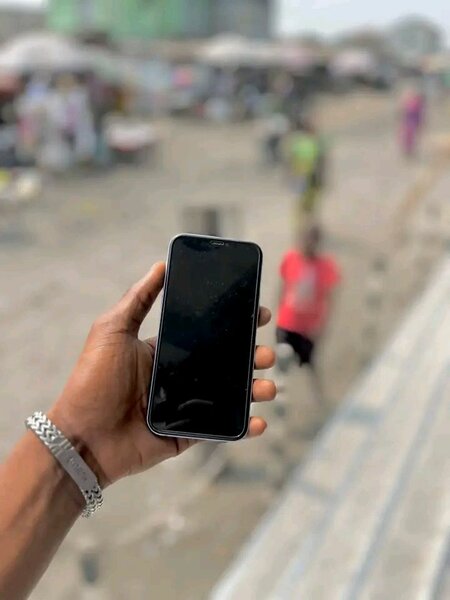 iPhone 12