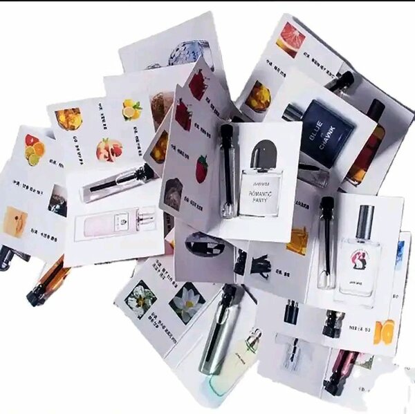 4 essence de parfum a 500f