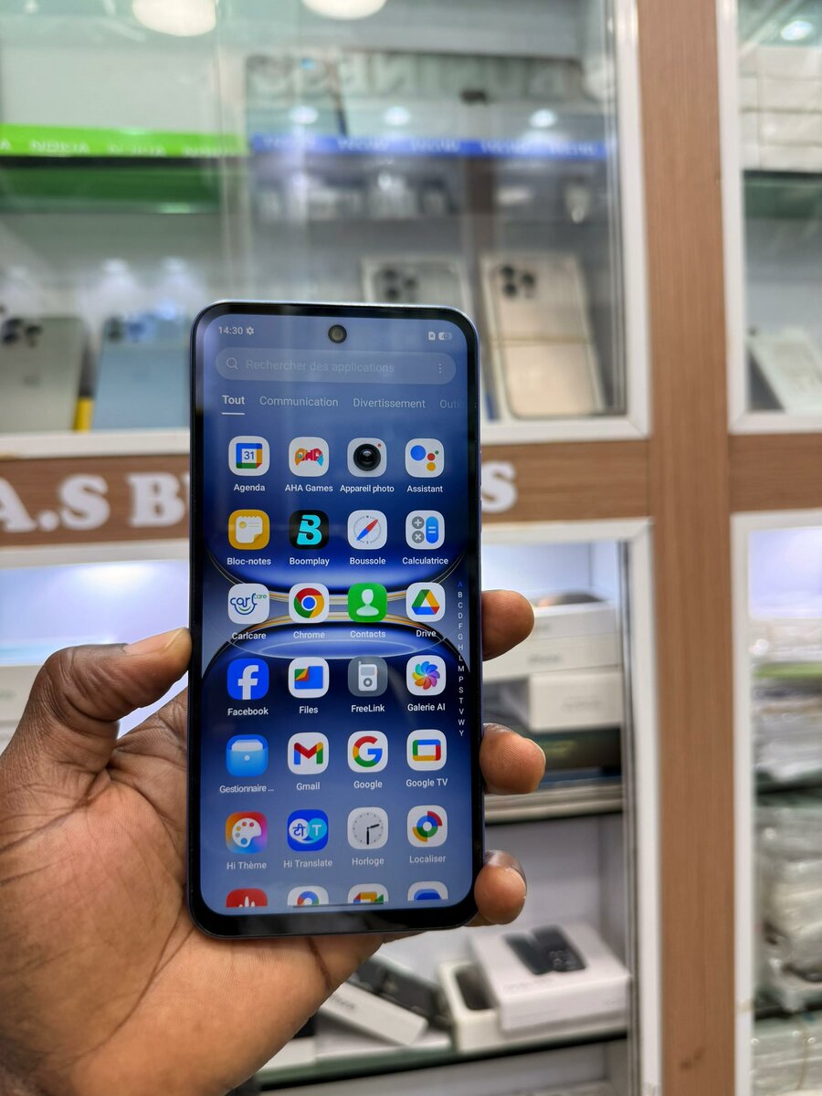 Tecno Spark 40 Casi neuf  128/