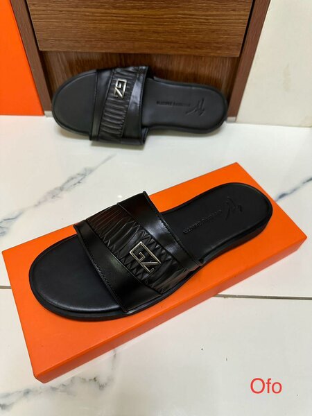 Sandale en cuir