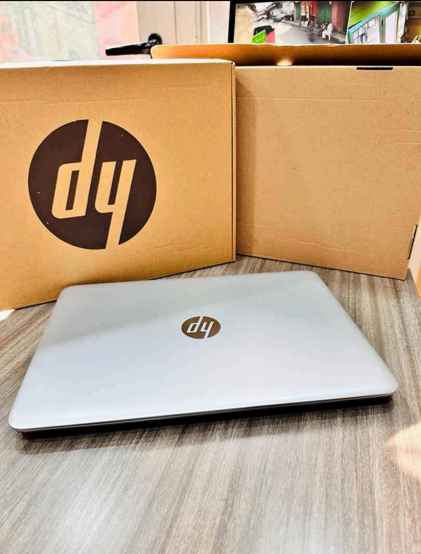 HP Laptop Performant et Élégant