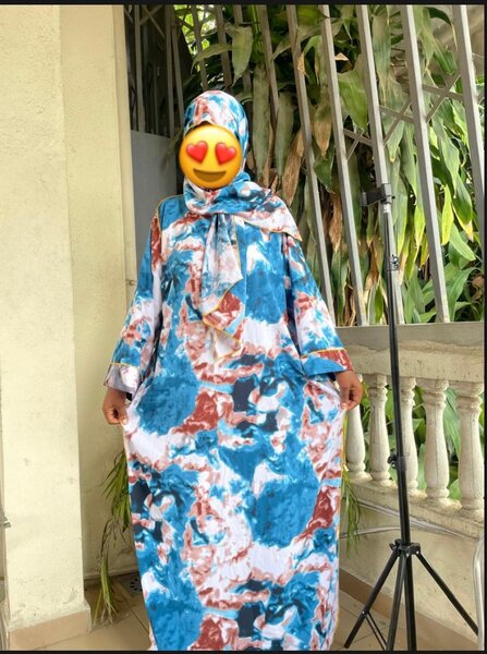 Habaya élégant imprimé coloré