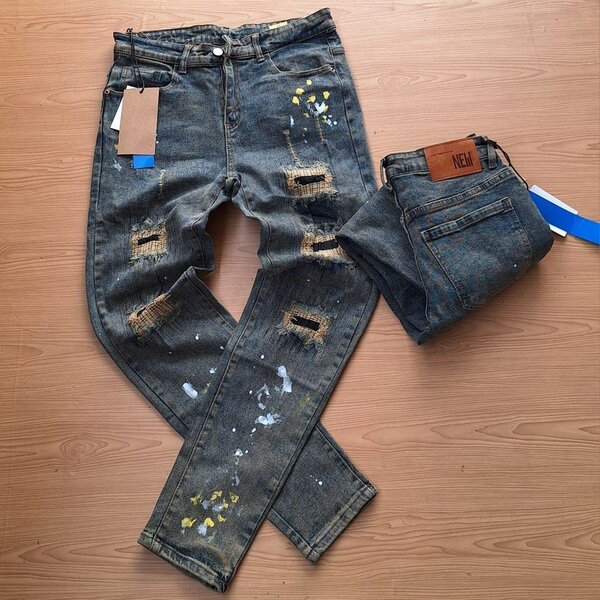 Stock jeans