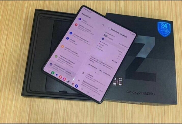 Samsung Galaxy Z Fold4 Smartphone