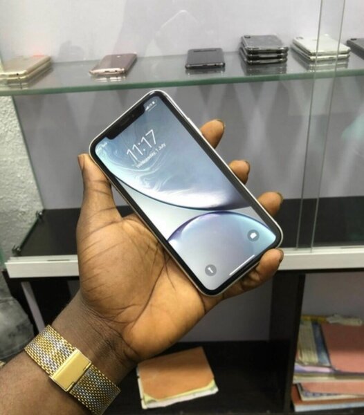 iPhone XR