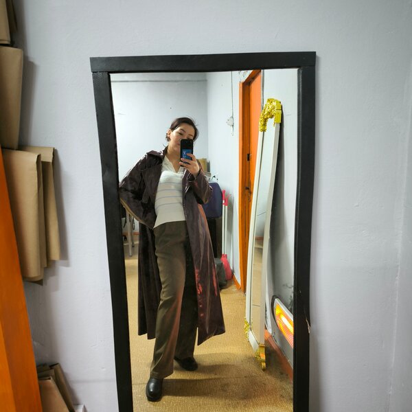 Тренч из ЭКО кожи лак в цвете Бургундии