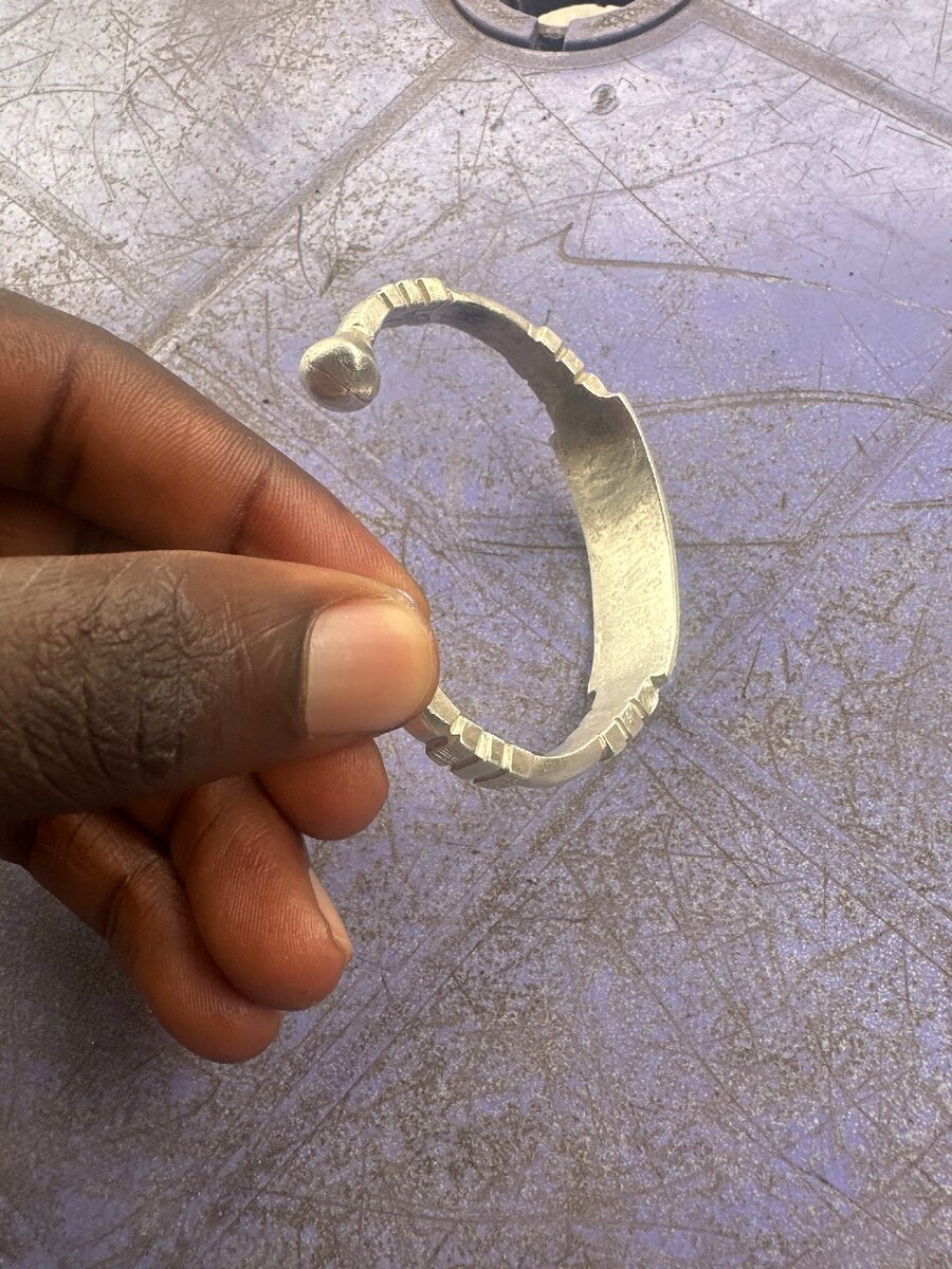 Bracelet en argent martelé