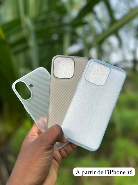 Coque très simple et élégante pour iPhone 16
