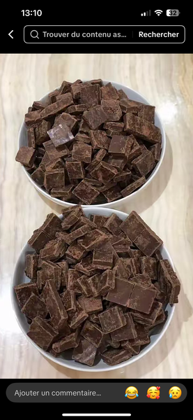 Carrés de Chocolat Noir Délicieux