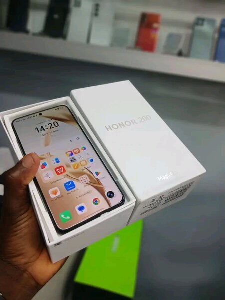Honor 200 Smartphone