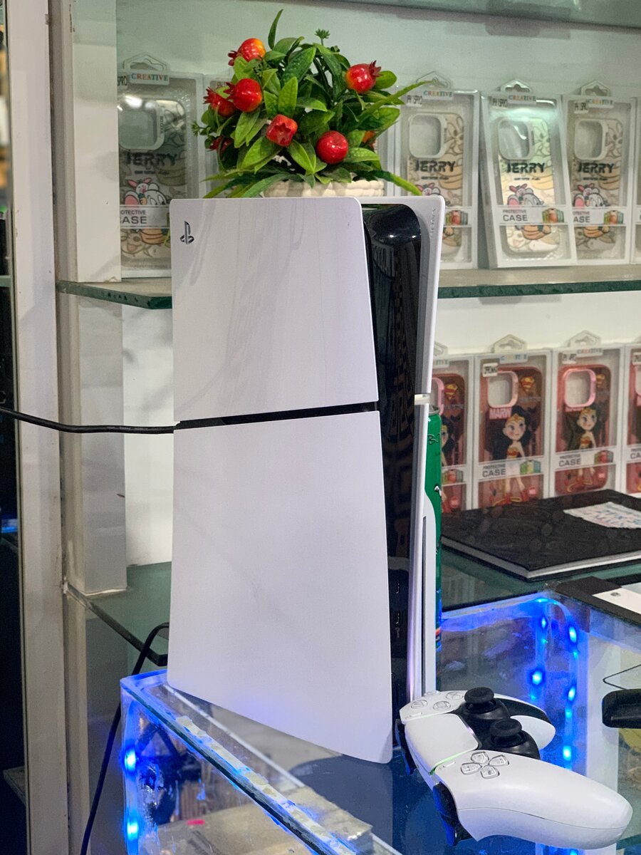 Console PlayStation 5 avec manette