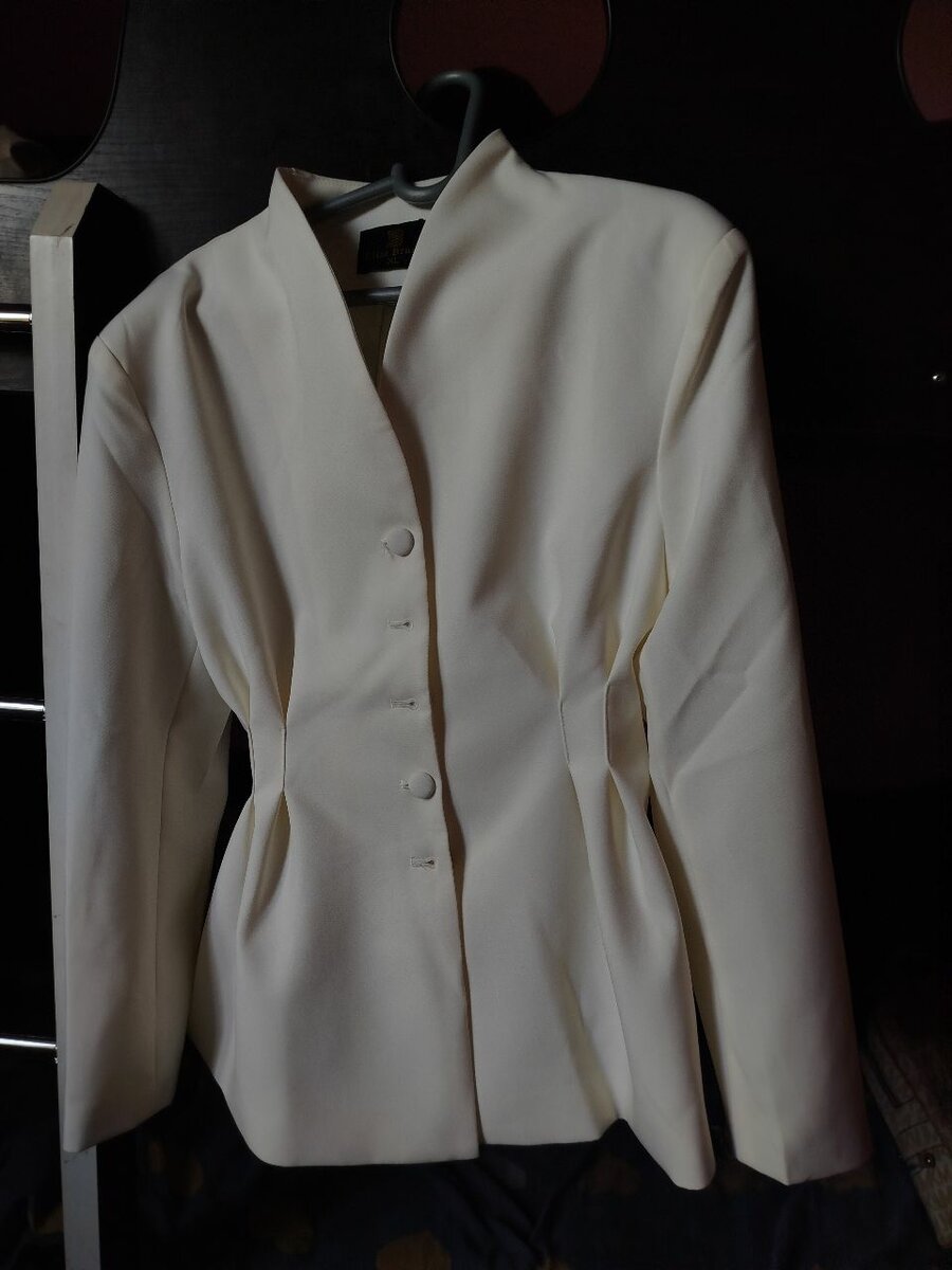 Недо пиджак