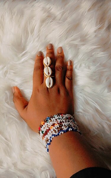 Bijoux en coquillages pour femme