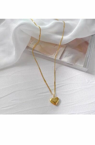 Collier en forme de cœur en or