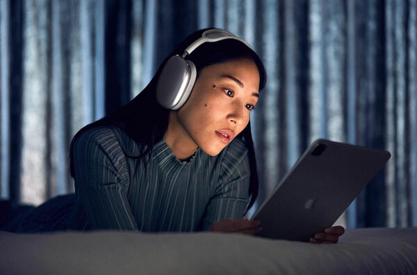 Apple AirPods Max Headphones