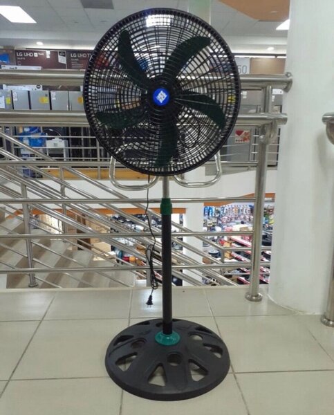 Standing fan