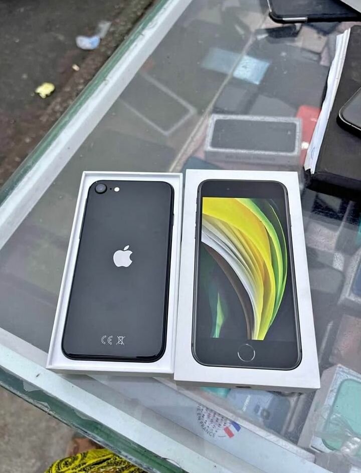 Apple iPhone SE