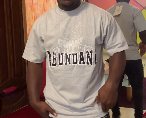 T-shirt imprimé tendance