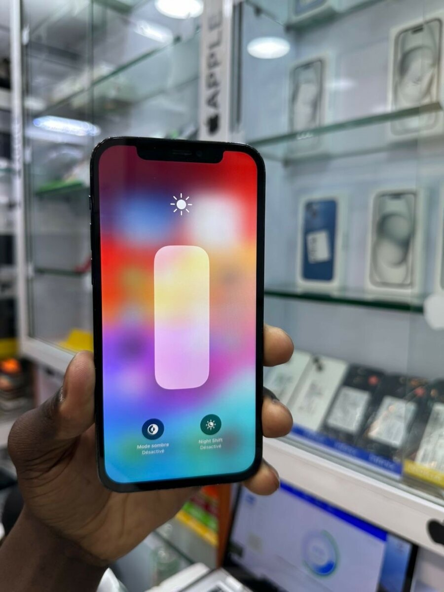 iPhone 12 Pro sans id