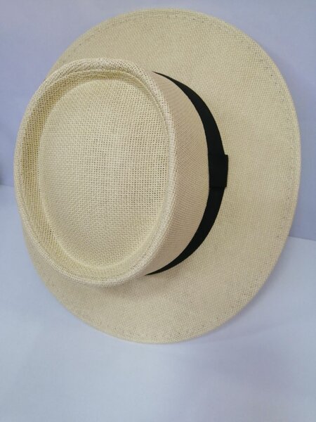 Chapeau Panama en paille beige
