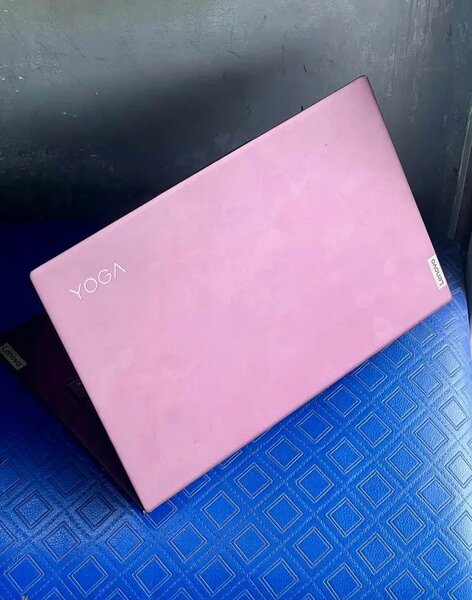 Ordinateur portable Lenovo Yoga