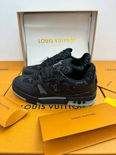 Sneakers Louis Vuitton Édition Limitée