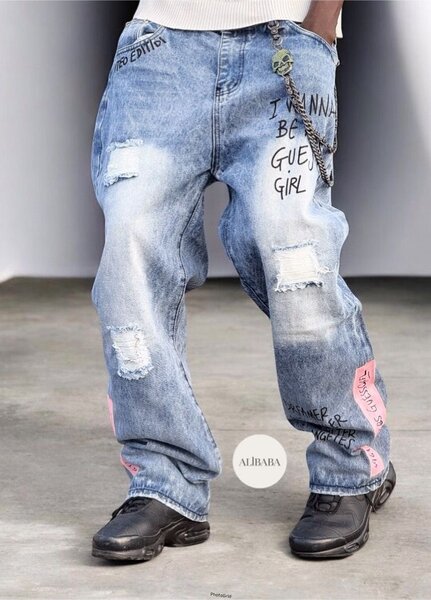 Jean décontracté style graffiti