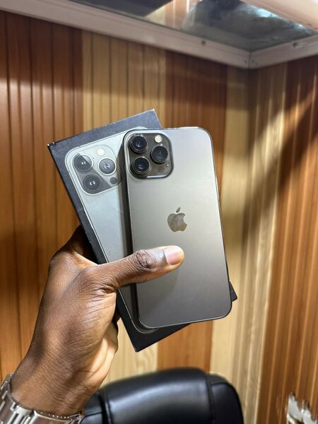 iPhone 13pro - 256 Go