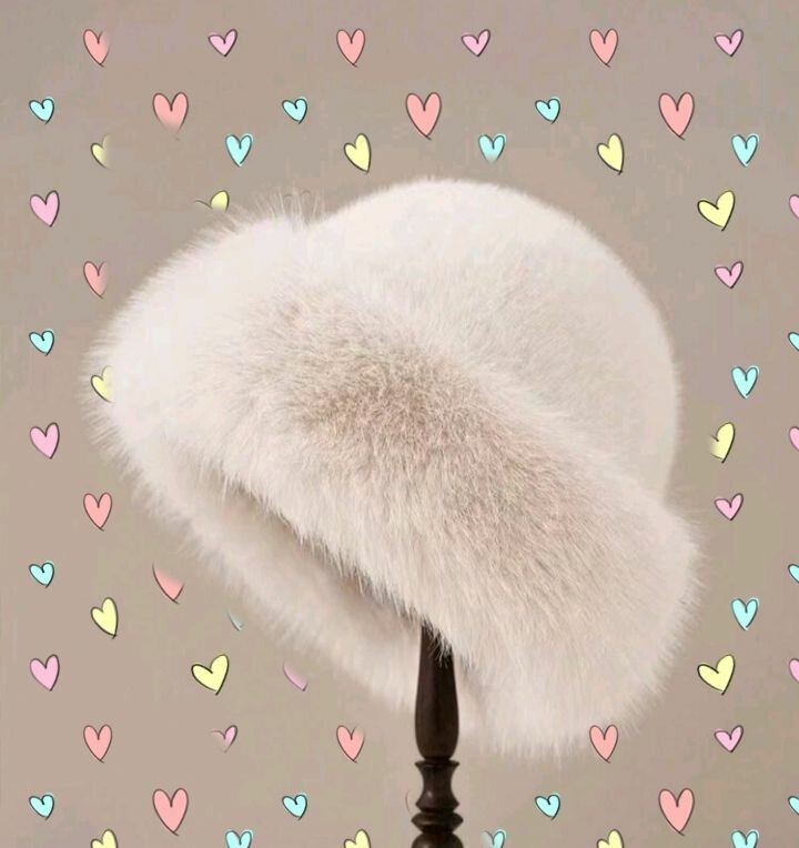 Chapeau en fausse fourrure élégant