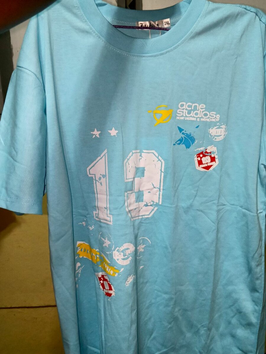 T-shirts unisex imprimés colorés