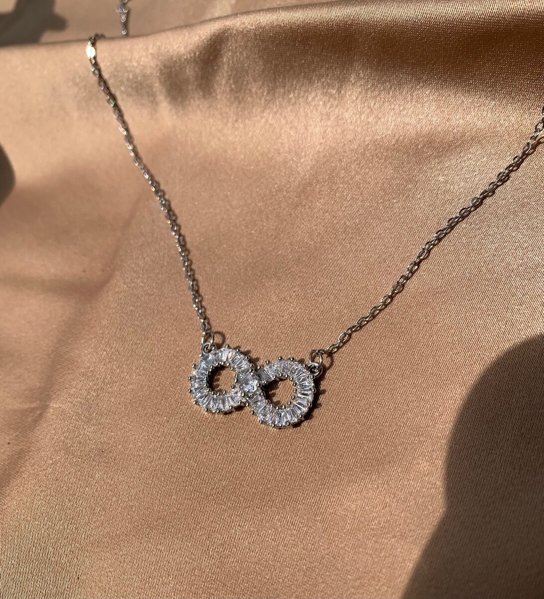 Cute infinity necklace