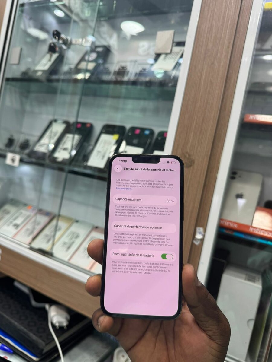 13 pro sans message juste peti