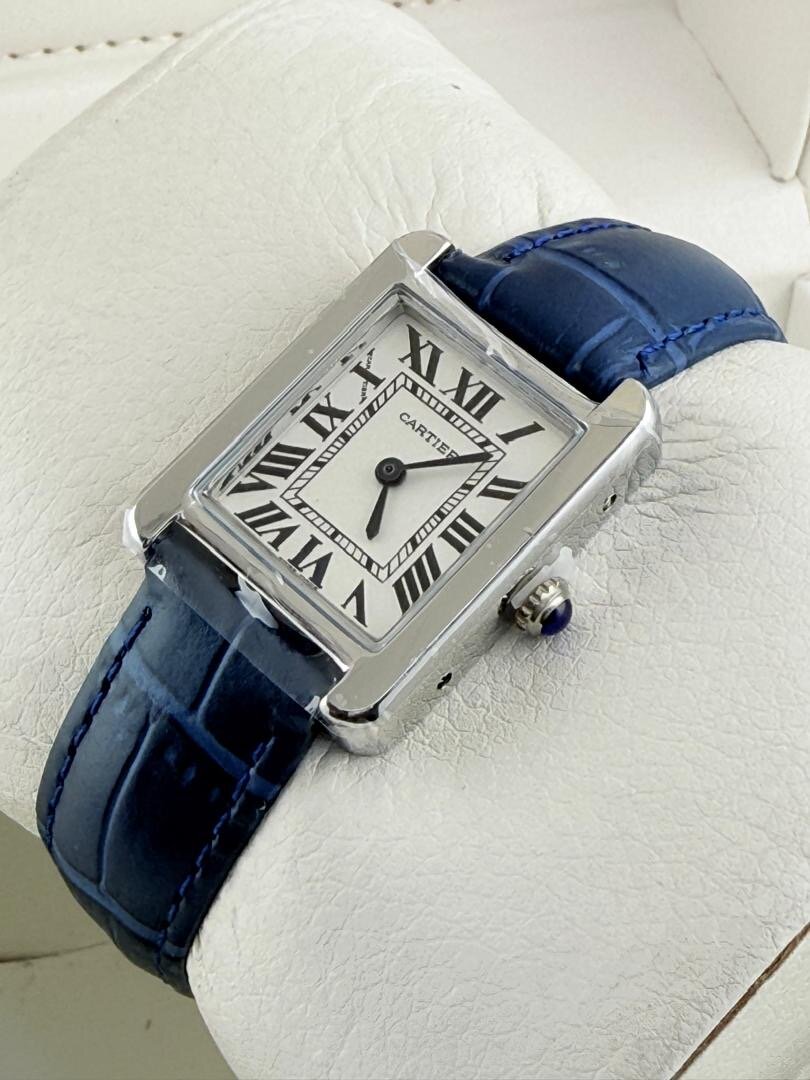 Montre Cartier Tank - Bracelet en cuir