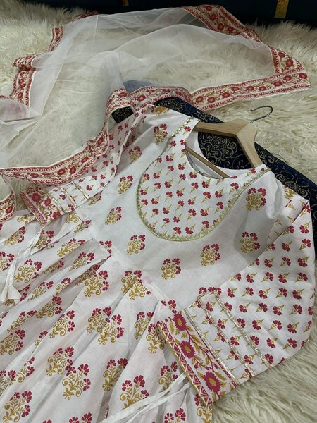 Lawn blockprint frok ,organza duppta ,dc free