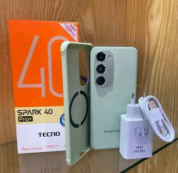 Tecno Spark 40 Pro+