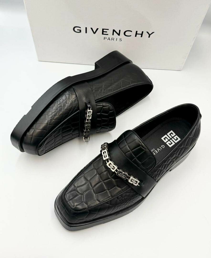 Givenchy classic shoes