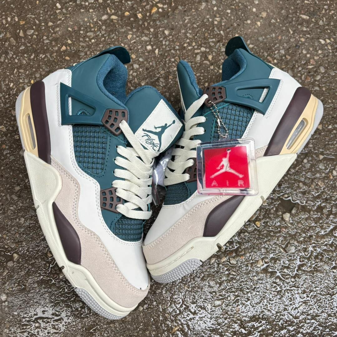 Air Jordan 4