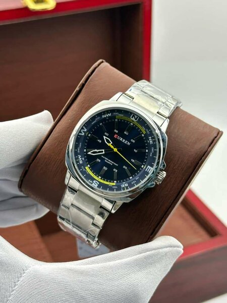 Montre class curren