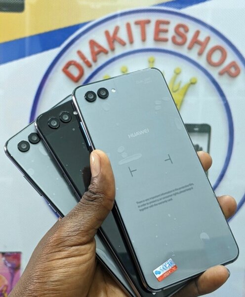 Huawei Nova 2S Smartphone