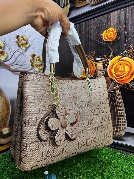 Ladies hand bag